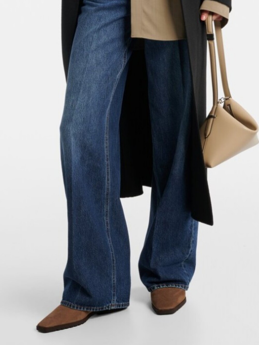 TOTEME Shearling-lined suede ankle boots - Picture 3 of 16